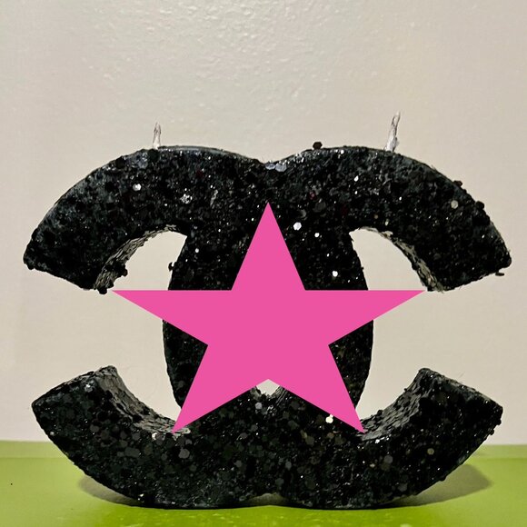 AVAILABLE NOW!! Black Glitter Double C Logo Candle Handmade - CC LOGO - Picture 1 of 7
